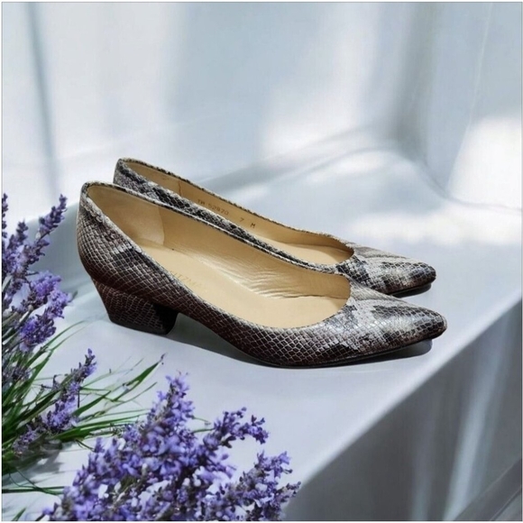 Stuart Weitzman Snakeskin Embossed Leather Pumps Heels Gray Women’s Size 7 Party - Picture 2 of 16